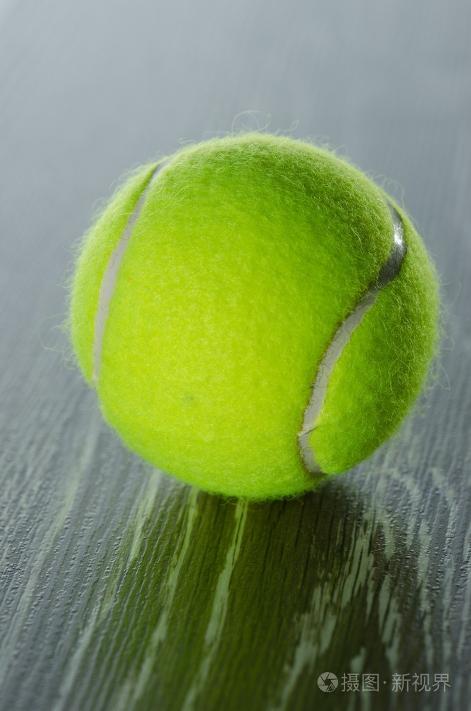 登的年轻灰 登的年轻灰