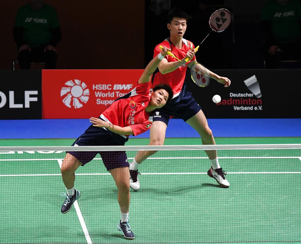 了极大轮换 了极大轮换